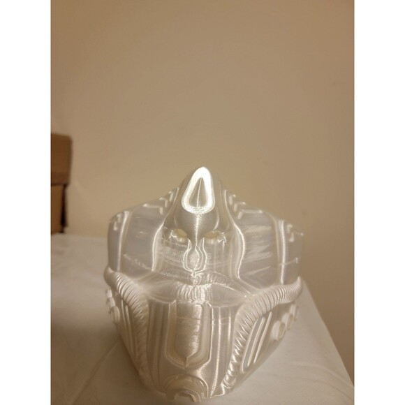 Titan Cosplay Mask - Picture 3 of 6